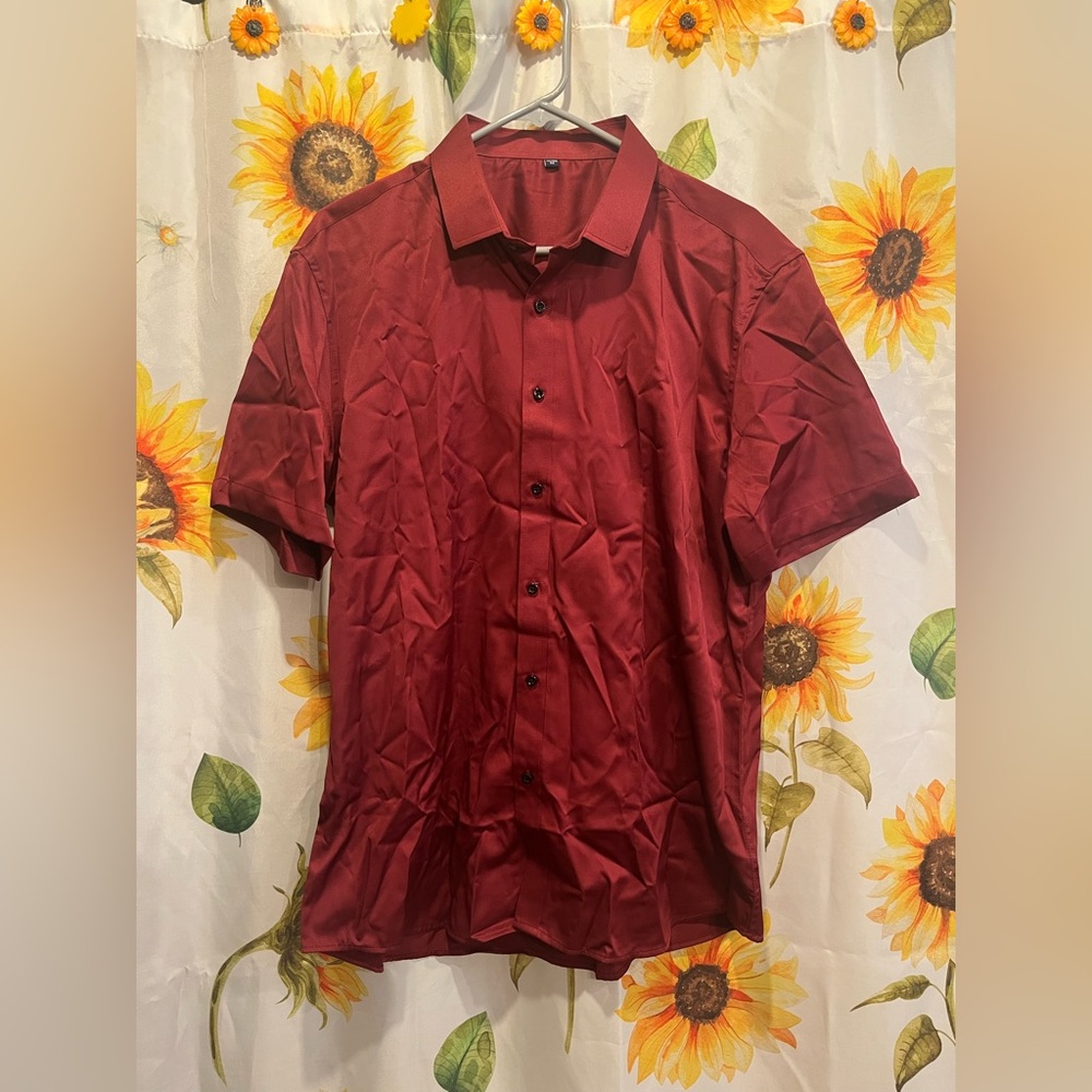 Men's Red Short Sleeve Shirt